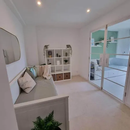 - Cozy 2 Pièces Proche * Antibes