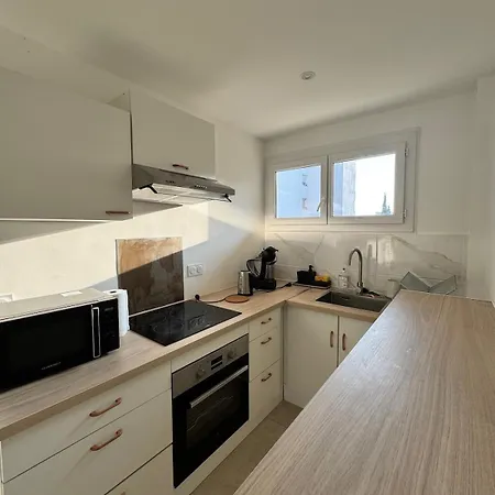 Apartament - Cozy 2 Pièces Proche