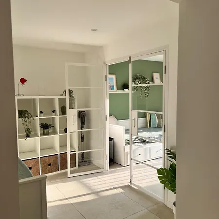 Apartament - Cozy 2 Pièces Proche Antibes