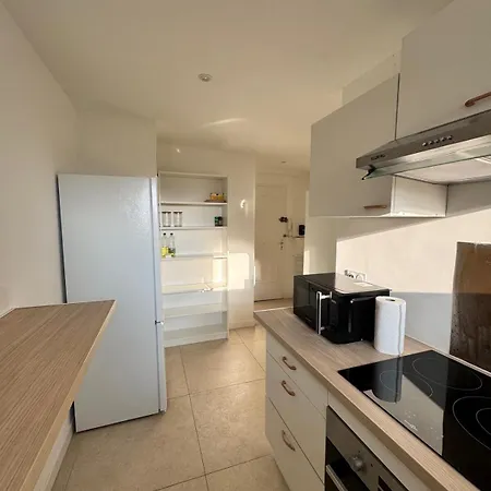 Apartament - Cozy 2 Pièces Proche