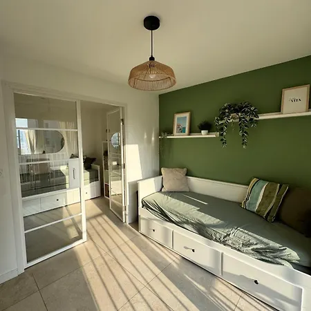 - Cozy 2 Pièces Proche Apartament *