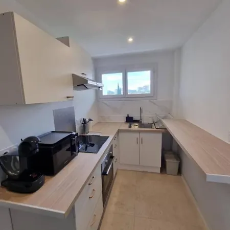 - Cozy 2 Pièces Proche