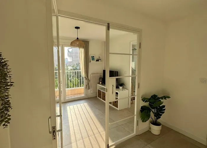 - Cozy 2 Pieces Proche アパート アンティーブ